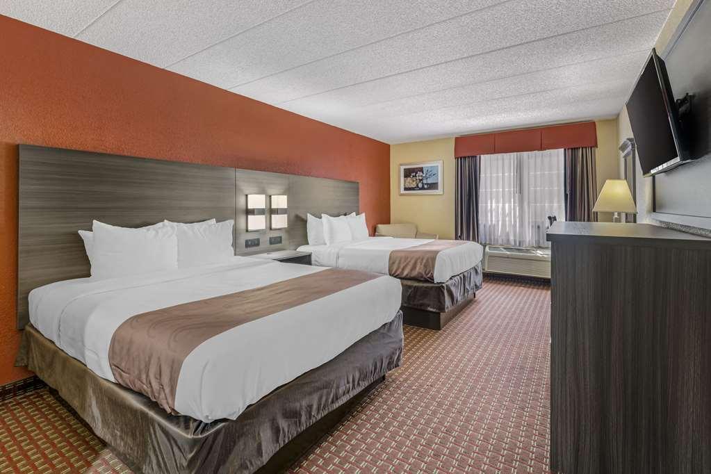 Quality Inn & Suites Lincoln Room photo